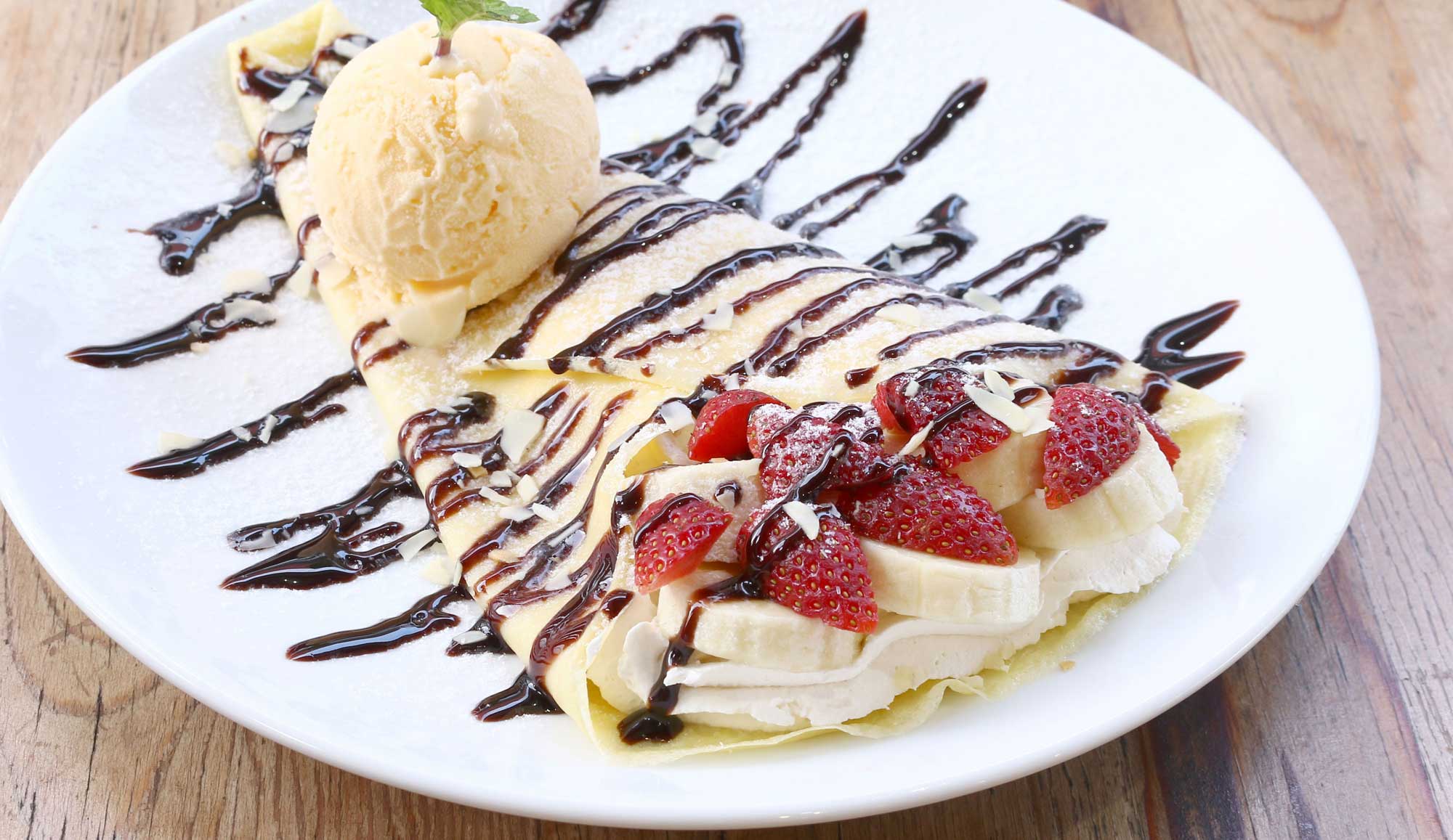 Strawberry banana crepe plate with Nutella